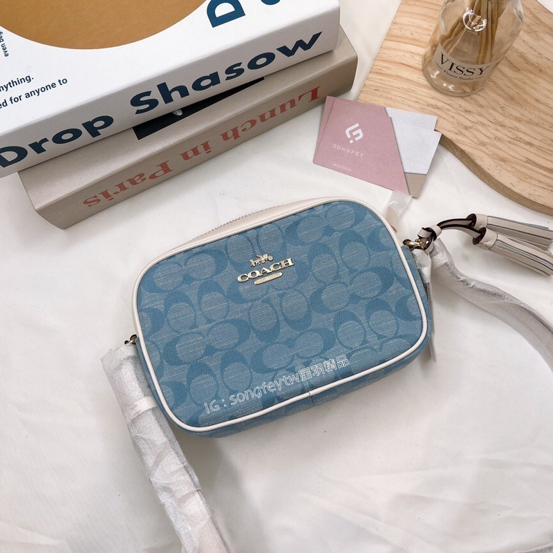 美國代購🇺🇸台灣現貨 Coach 小款相機包 斜背包-細節圖3