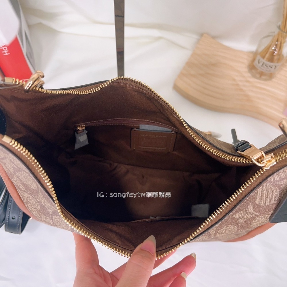 美國代購  台灣現貨 Coach  半月包 肩背包 斜背包-細節圖4