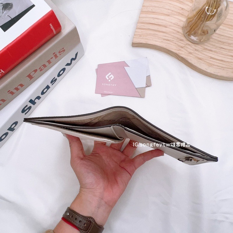 美國代購🇺🇸台灣現貨 Michael Kors｜MK 護照夾 - 有拉鍊款-細節圖4