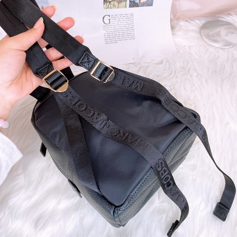 美國代購🇺🇸台灣現貨 Marc Jacobs 荔枝皮革 小後背 前口袋後背包-細節圖4