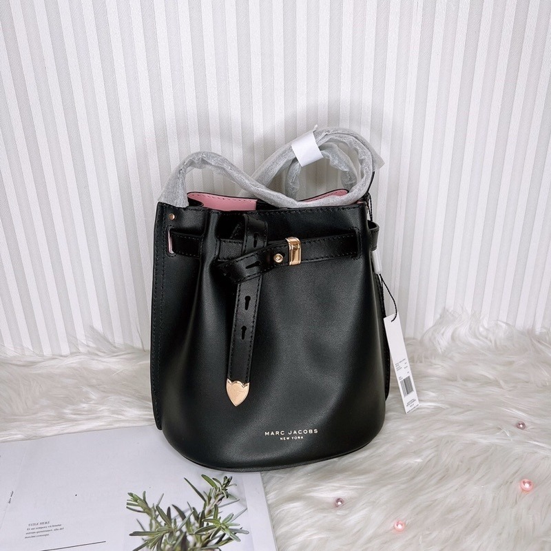 美國代購🇺🇸台灣現貨 Marc Jacobs｜MJ 禮物水桶包-細節圖2