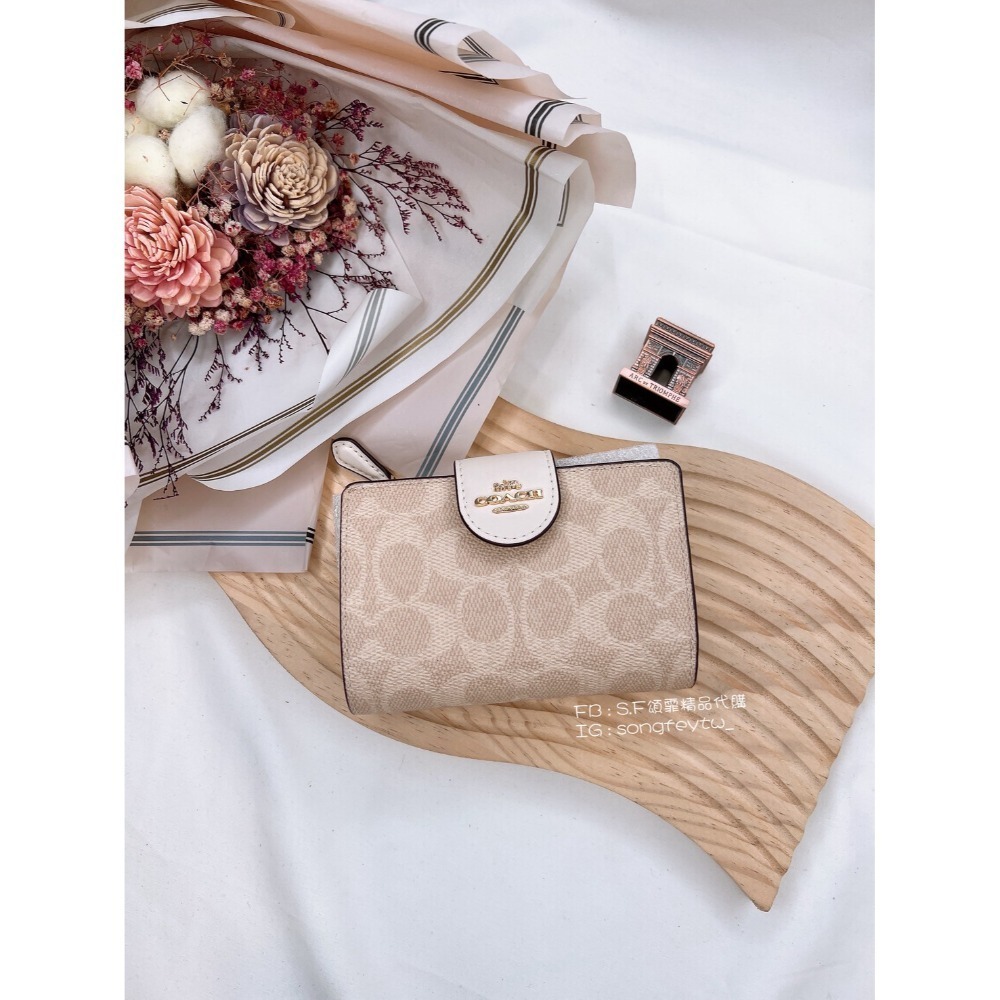 美國代購🇺🇸台灣現貨 Coach 扣式中夾 兩折中夾-規格圖11