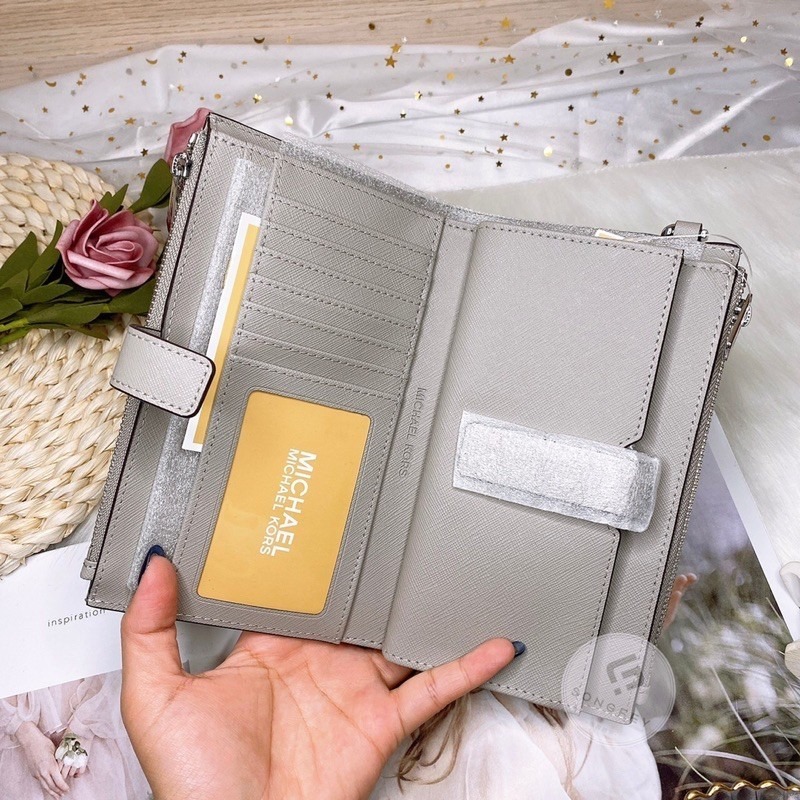 美國代購🇺🇸台灣現貨 Michael Kors｜MK 手掛帶 多功能中長夾-細節圖3