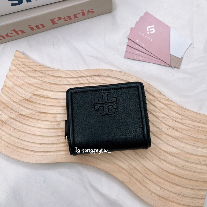 美國代購🇺🇸台灣現貨 Tory Burch 浮雕logo 兩折短夾-細節圖6