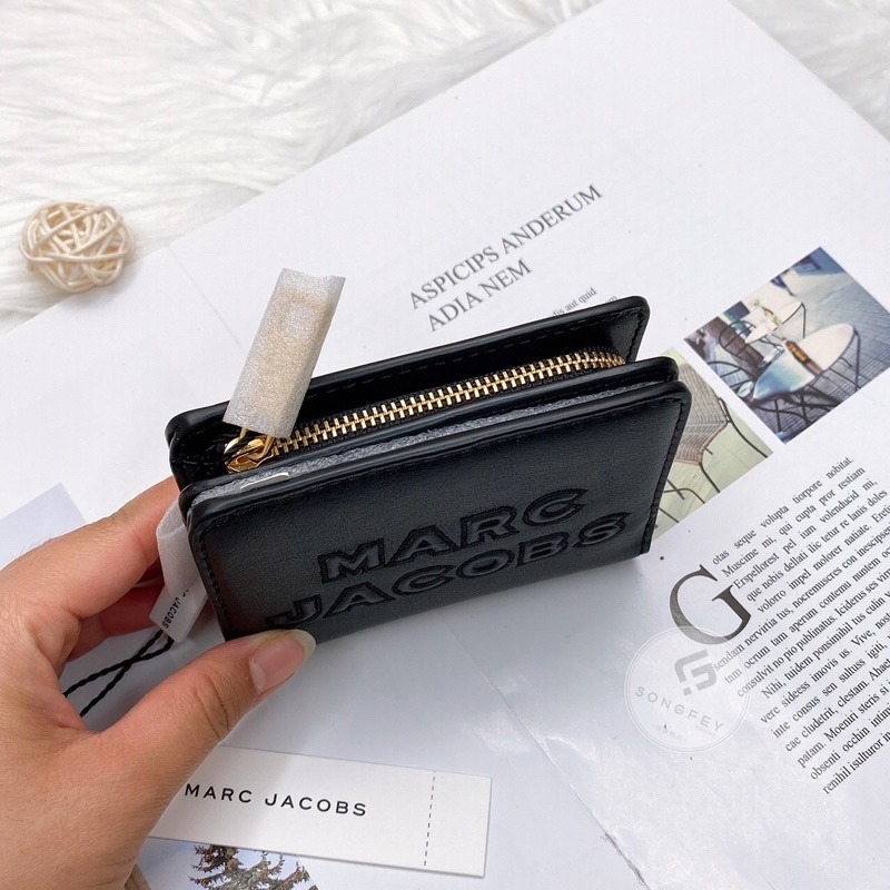 美國代購🇺🇸台灣現貨 MARC JACOBS 短夾 MJ 兩折字樣短夾-細節圖6