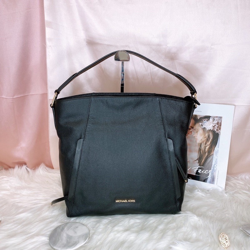 美國代購🇺🇸台灣現貨 MK 流浪包 水桶包 肩背包 大款-細節圖2