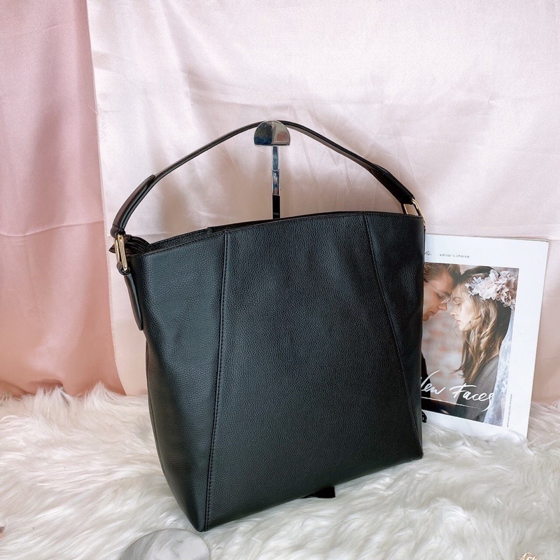 美國代購🇺🇸台灣現貨 MK 流浪包 水桶包 肩背包 大款-細節圖5