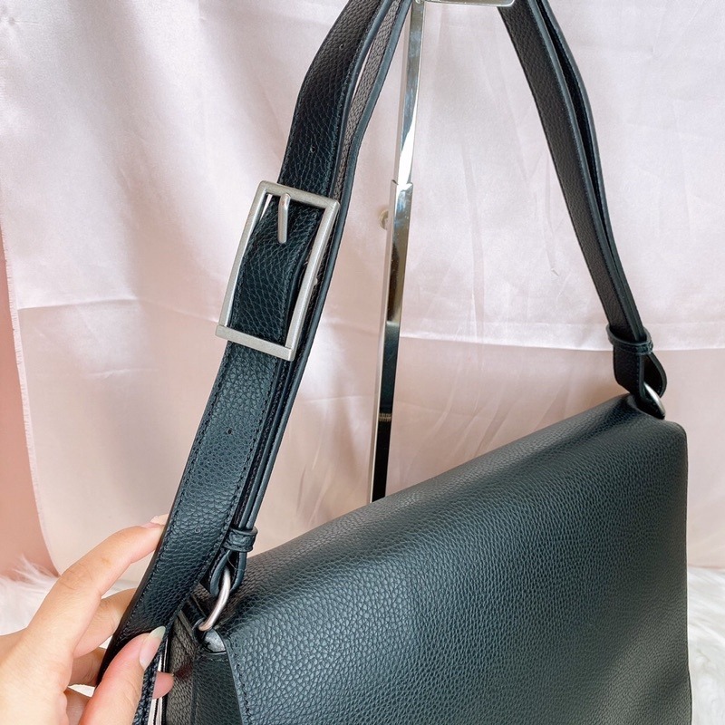 美國代購🇺🇸台灣現貨 CK 男款 掀蓋大側背包 郵差包 斜背包-細節圖3