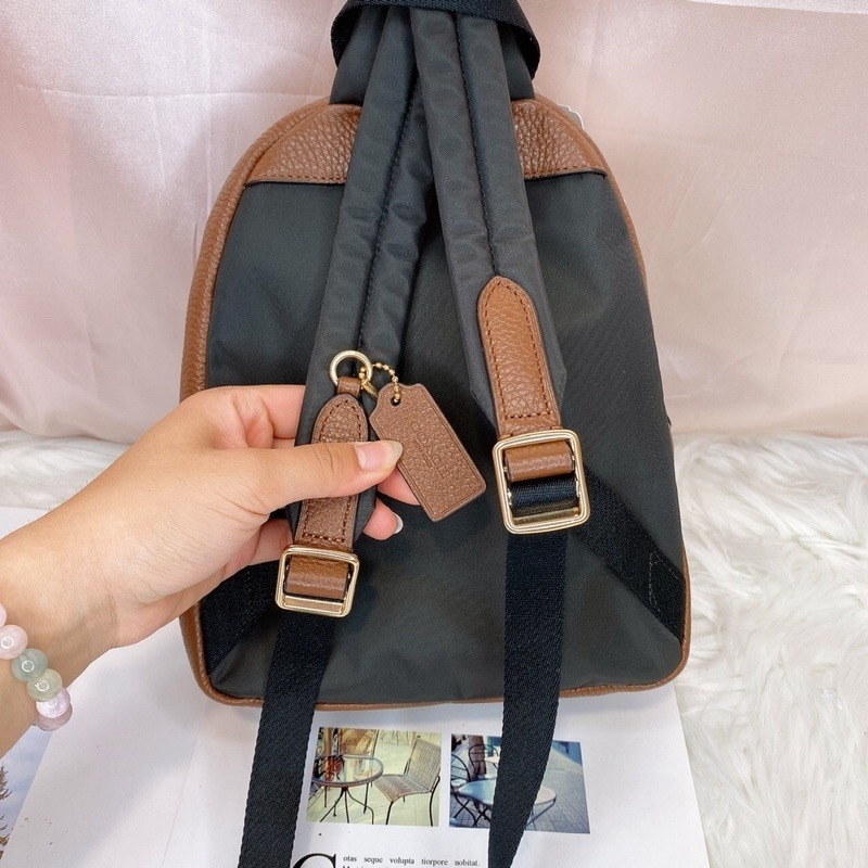 美國代購🇺🇸台灣現貨 Coach 經典 迷你小後背-細節圖3