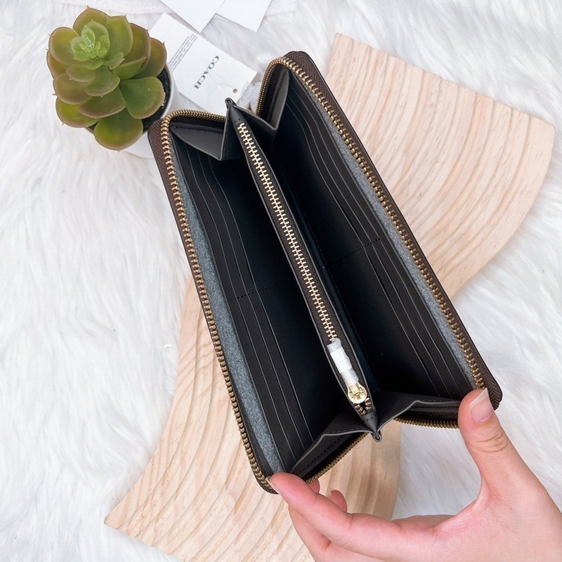 美國代購🇺🇸台灣現貨 Coach 專櫃款 ㄇ型拉鍊長夾-細節圖2