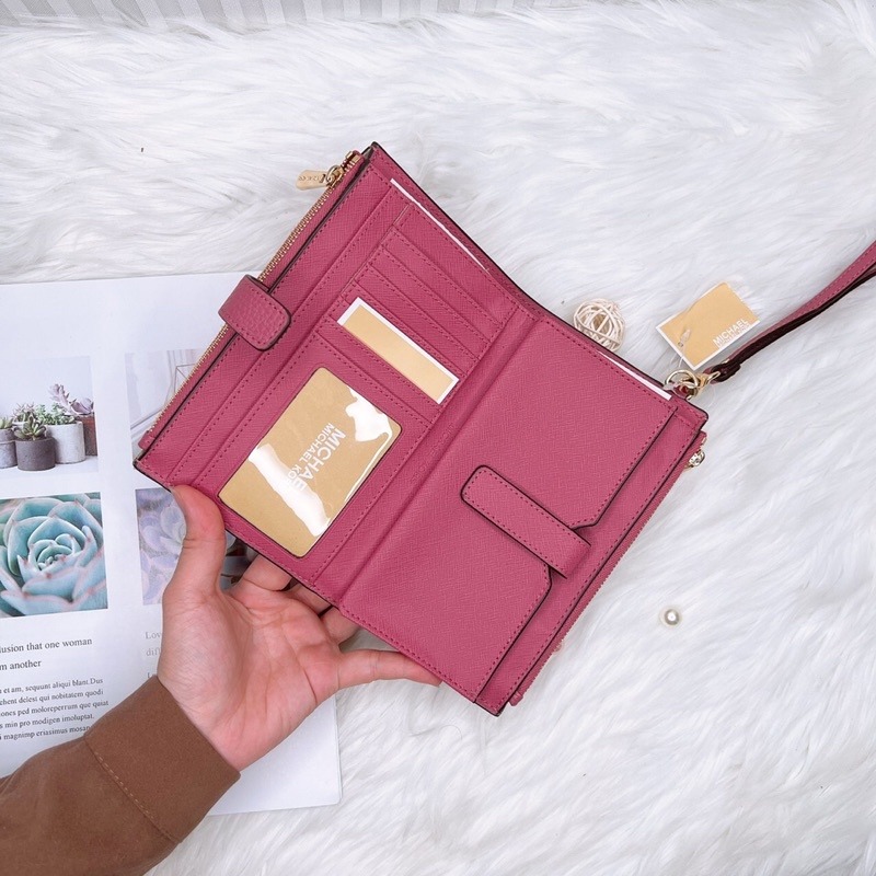 美國代購🇺🇸台灣現貨 MK 專櫃款 多功能中夾 手掛中長夾-細節圖4