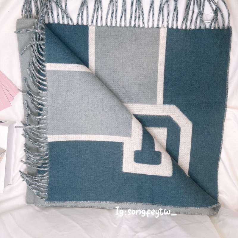 美國代購🇺🇸台灣現貨 Coach 羊毛披肩 圍巾-細節圖2