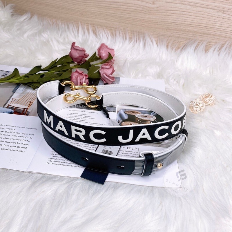 美國代購🇺🇸台灣現貨 MJ 專櫃款 字樣皮背帶 寬背帶-細節圖2