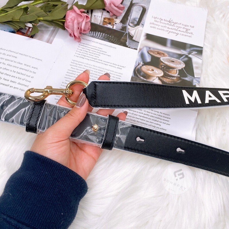 美國代購🇺🇸台灣現貨 MJ 專櫃款 字樣皮背帶 寬背帶-細節圖3