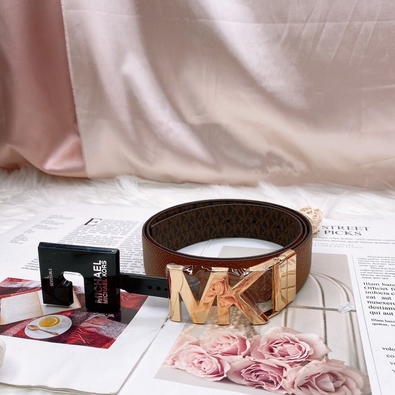 美國代購🇺🇸台灣現貨 MK 大logo 滿版皮帶-細節圖8