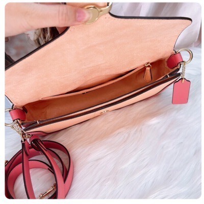 美國代購🇺🇸台灣現貨 Coach 馬車酒神包 Tabby包 肩背包 斜背包 晚宴包-細節圖3