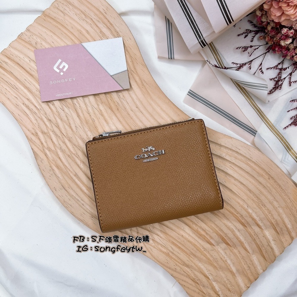美國代購  台灣現貨 Coach 兩折薄短夾 對開短夾-規格圖11