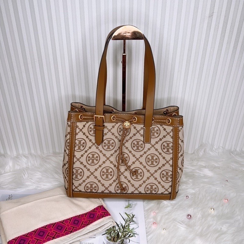 美國代購🇺🇸台灣現貨 Tory Burch｜TB 專櫃款 T Monogram 系列 抽繩托特包 - 小款-細節圖2