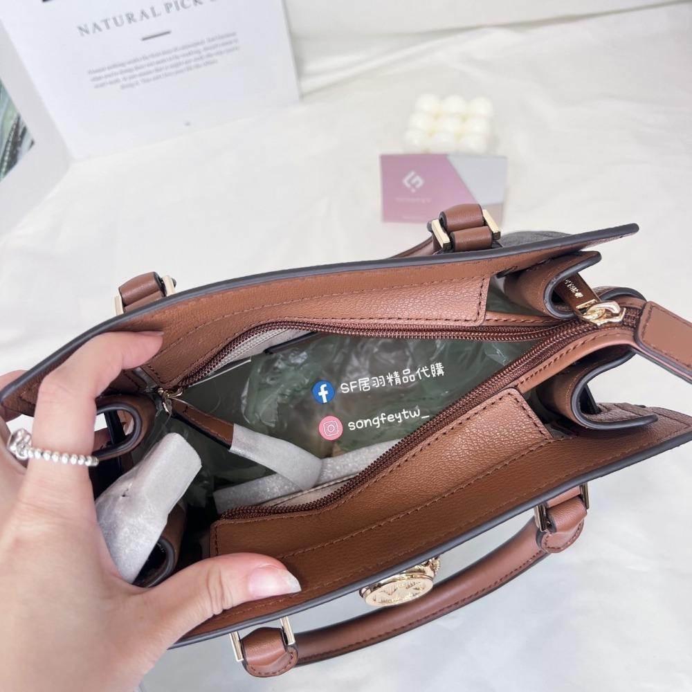 美國代購🇺🇸台灣現貨MK 鎖頭方包 手提包 斜背包-細節圖6