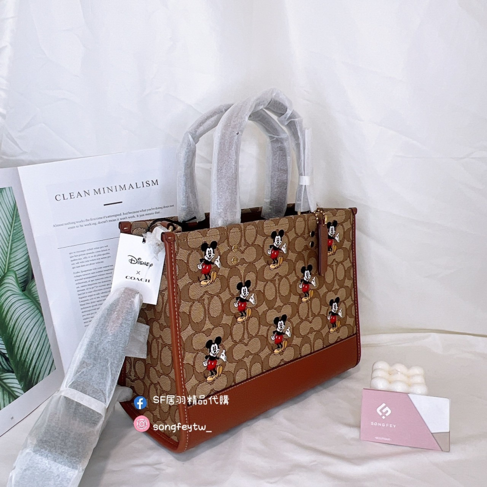 美國代購🇺🇸台灣現貨 Coach 米奇限定款 香布蕾紙袋包 中款紙袋包 手提斜背包-細節圖3