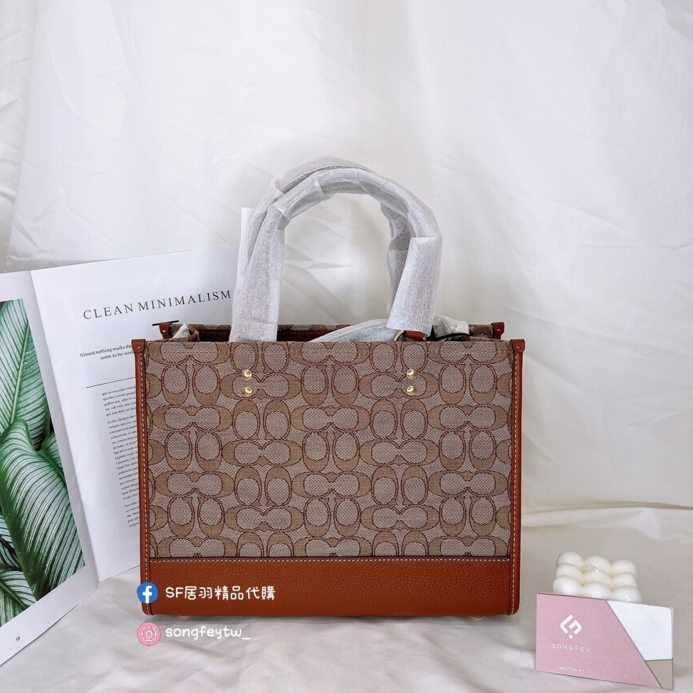 美國代購🇺🇸台灣現貨 Coach 米奇限定款 香布蕾紙袋包 中款紙袋包 手提斜背包-細節圖4