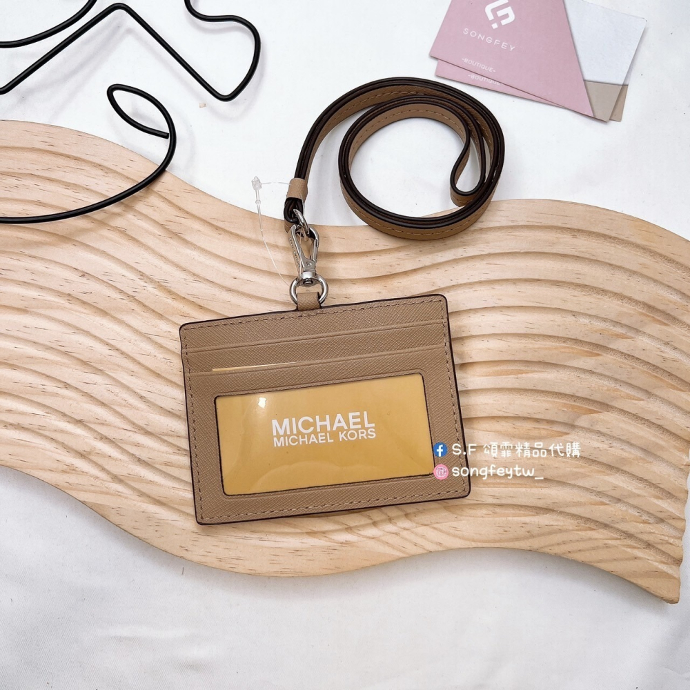 美國代購🇺🇸台灣現貨 MK 證件掛繩零錢包 卡片零錢包 橫版-細節圖3