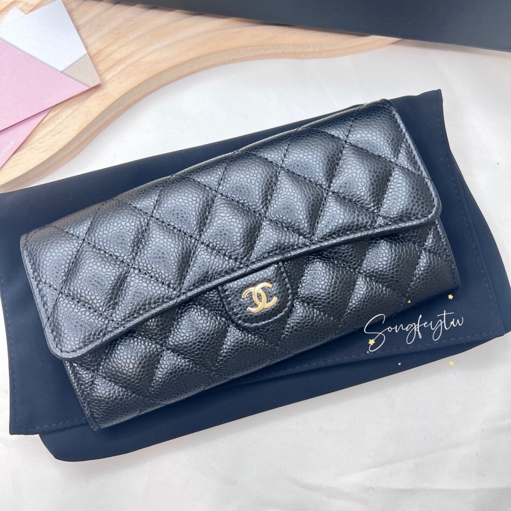 歐美代購 台灣現貨 Chanel 經典 淡金雙C 菱格荔枝牛皮 信封長夾-細節圖2