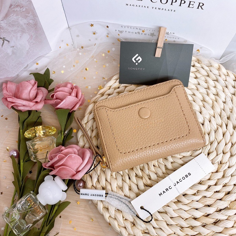 美國代購 台灣現貨 Marc Jacobs｜MJ 荔枝牛皮 ㄇ形拉鍊零錢包-細節圖2