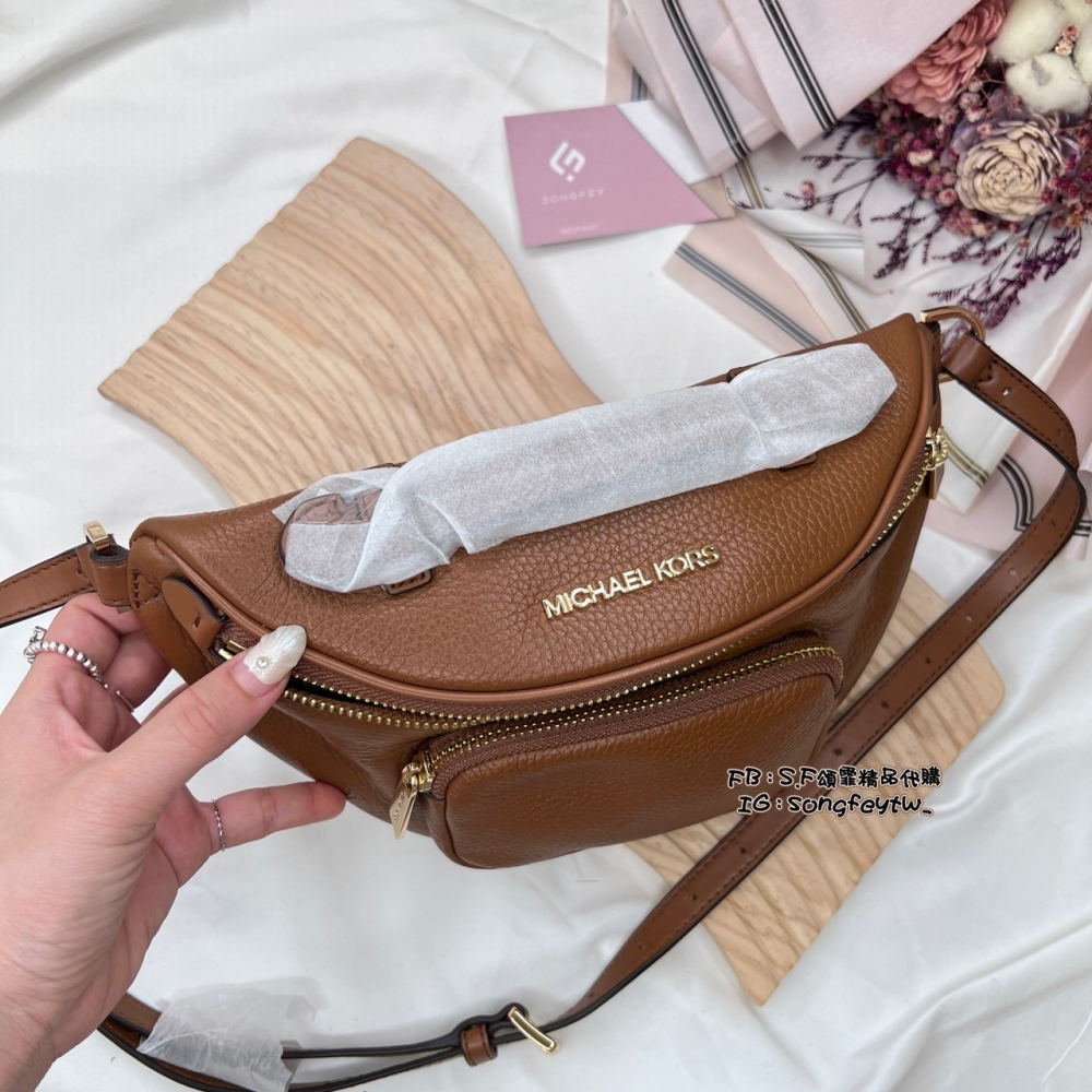 美國代購🇺🇸台灣現貨  MK 手提斜背腰包  胸包-細節圖3