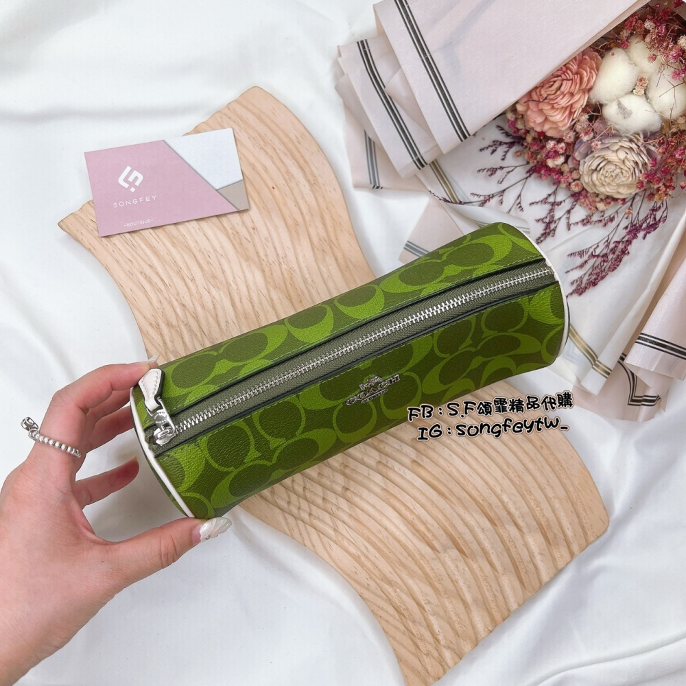 美國代購🇺🇸台灣現貨 Coach 滿版筆袋 化妝包-細節圖3