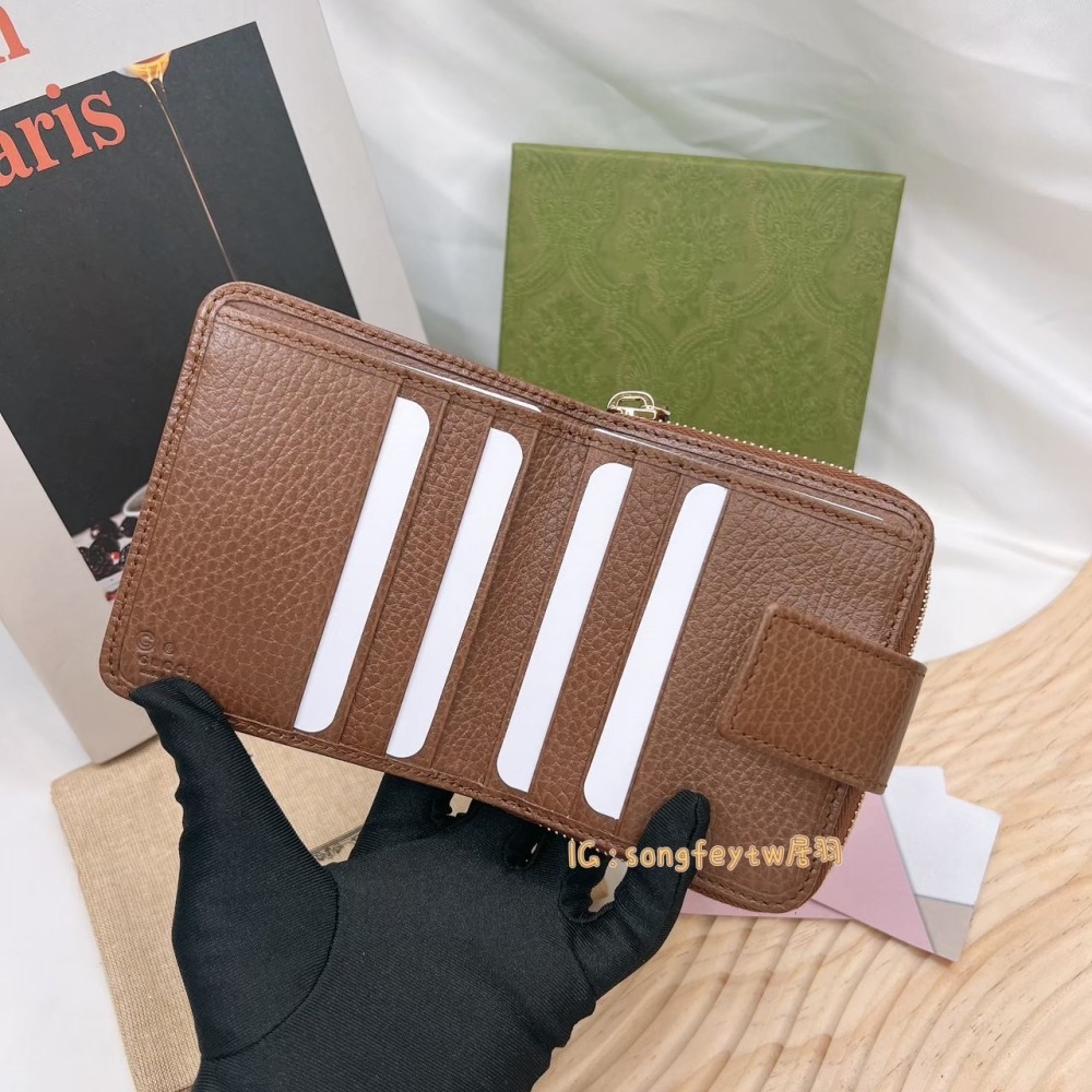 美國代購🇺🇸台灣現貨 GUCCI 厚款 ㄇ型拉鍊 兩折短夾-細節圖2