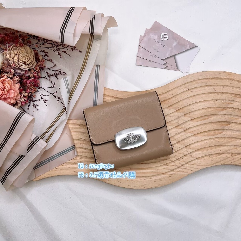 美國代購🇺🇸台灣現貨 COACH  新款喬治短夾  兩折短夾-規格圖10