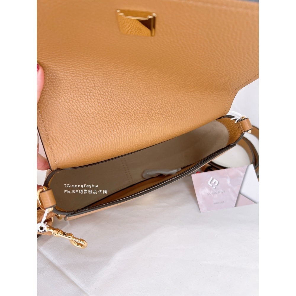 美國代購🇺🇸台灣現貨 Tory Burch 浮雕郵差包 斜背包-細節圖3