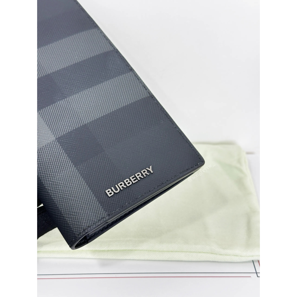 美國代購🇺🇸台灣現貨 Burberry 男款 經典格紋 對開薄長夾-細節圖6