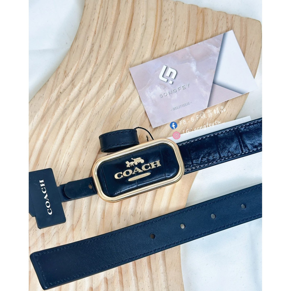 美國代購🇺🇸台灣現貨 Coach 女款馬車壓紋皮帶-細節圖3
