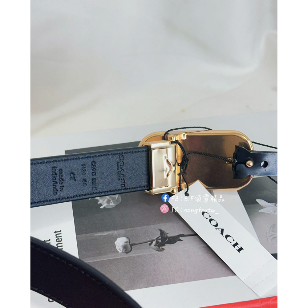 美國代購🇺🇸台灣現貨 Coach 女款馬車壓紋皮帶-細節圖4