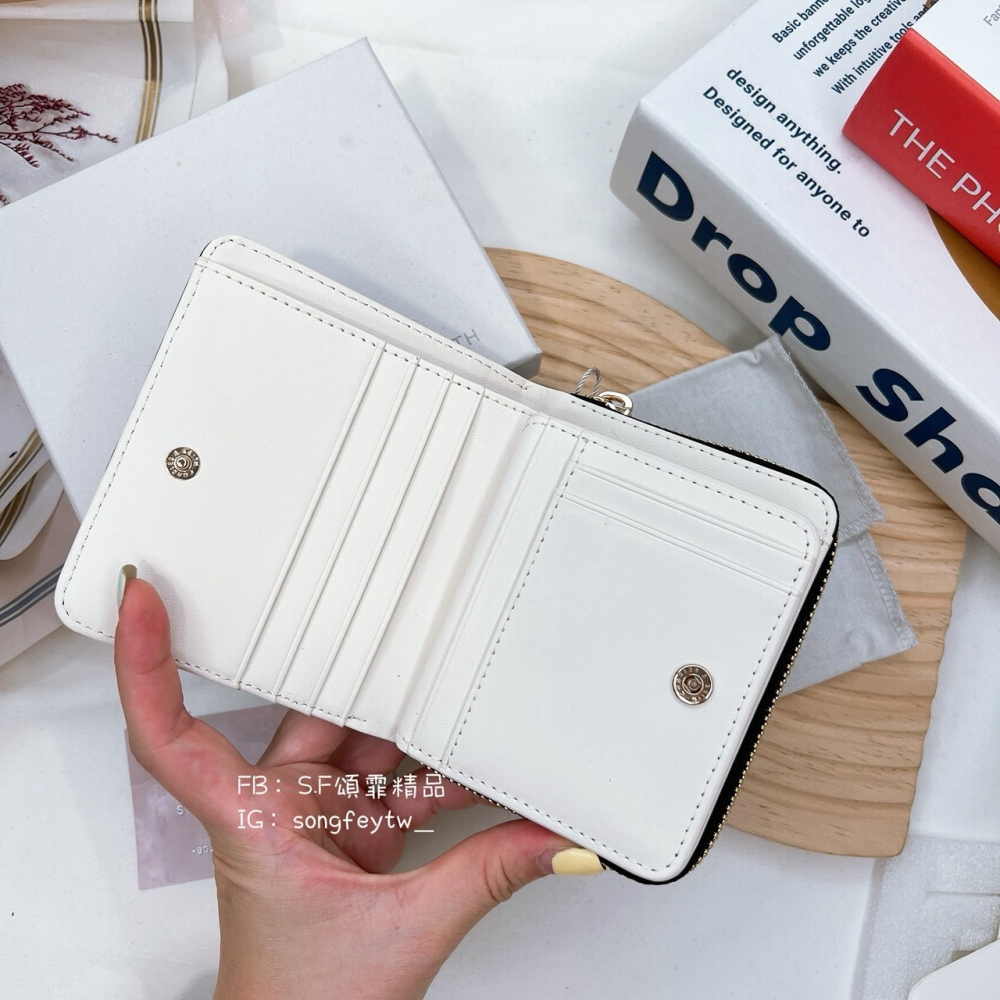 美國代購🇺🇸台灣現貨 小Ck 短夾禮盒-細節圖3