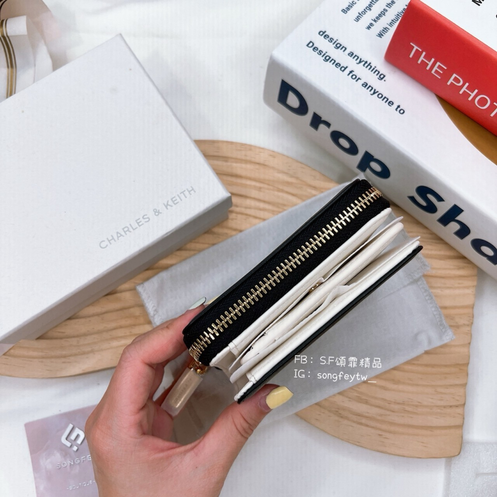 美國代購🇺🇸台灣現貨 小Ck 短夾禮盒-細節圖8