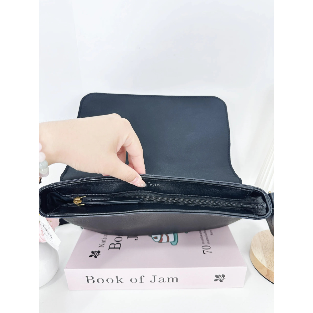 美國代購🇺🇸台灣現貨 Fossil 牛皮郵差包 信封包 斜背包-細節圖4