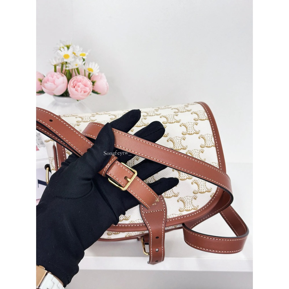 歐美代購 台灣現貨 Celine 經典 凱旋門 老花馬鞍包-細節圖8