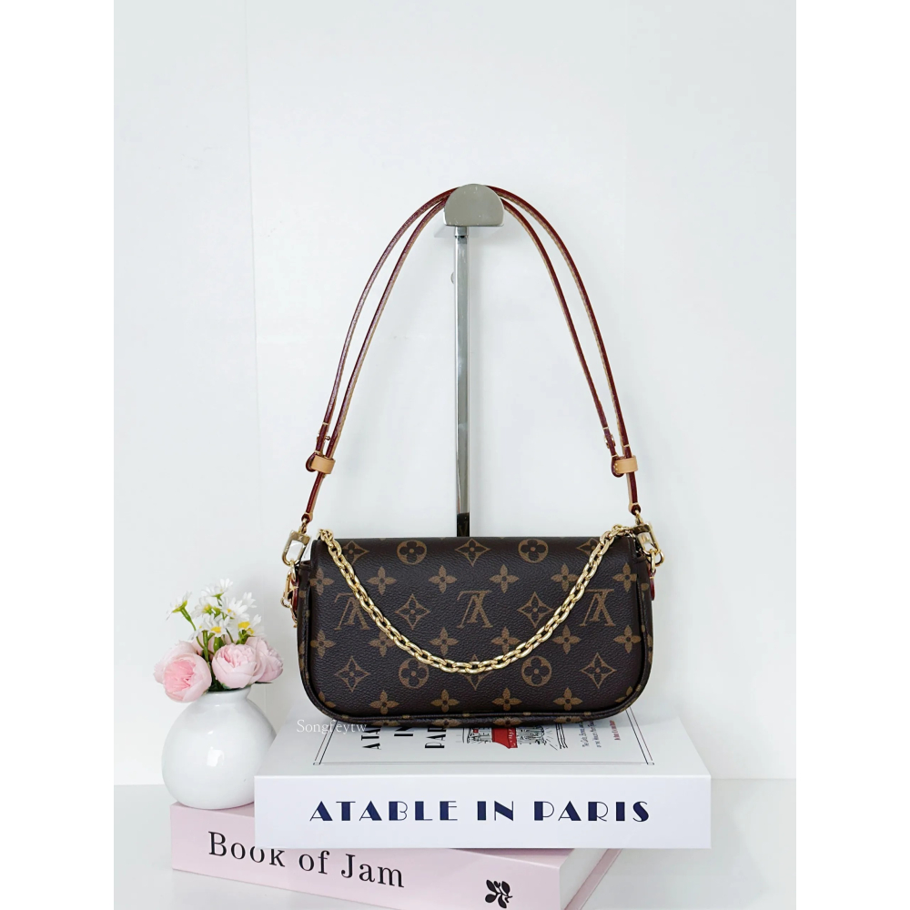 歐美代購🇺🇸台灣現貨   Louis Vuitton 路易威登 信封包 Ivy  M81911-細節圖3