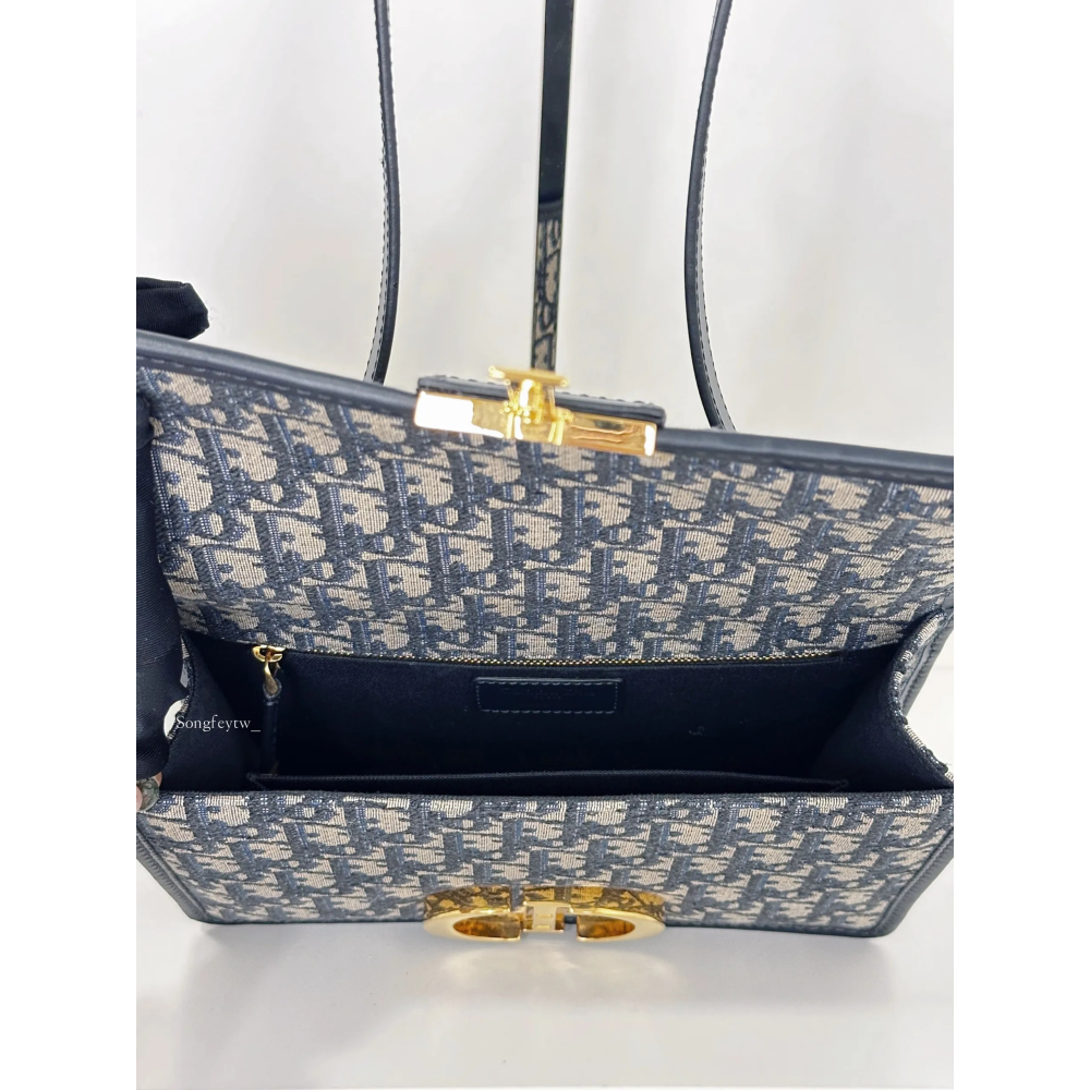 歐美代購 台灣現貨 DIOR 30 Montaigne 蒙田 信封包-細節圖4