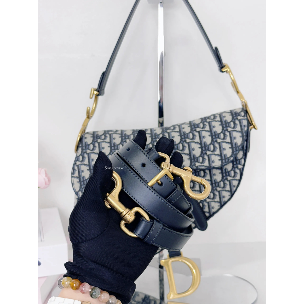 歐美代購 台灣現貨 DIOR Saddle 經典 大款 馬鞍包-細節圖8