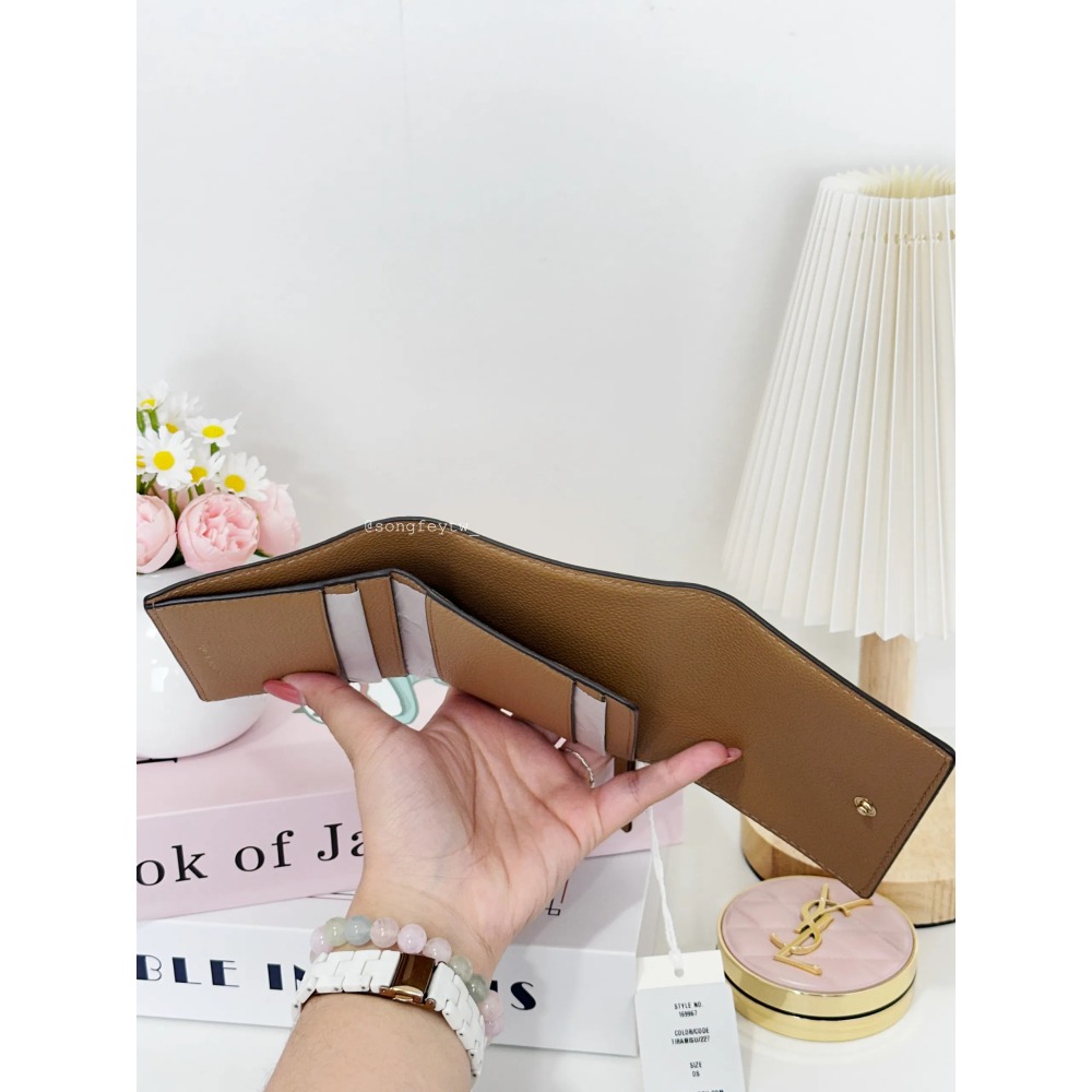 美國代購🇺🇸台灣現貨 Tory Burch｜TB 新款 浮雕 三折短夾-細節圖9