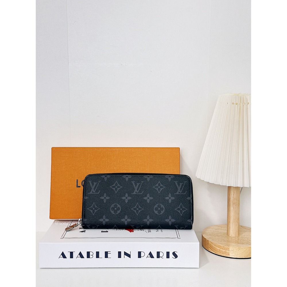 歐美代購🇺🇸臺灣現貨 Louis Vuitton｜LV 男款 ㄇ型拉鍊長夾 M11611-規格圖6