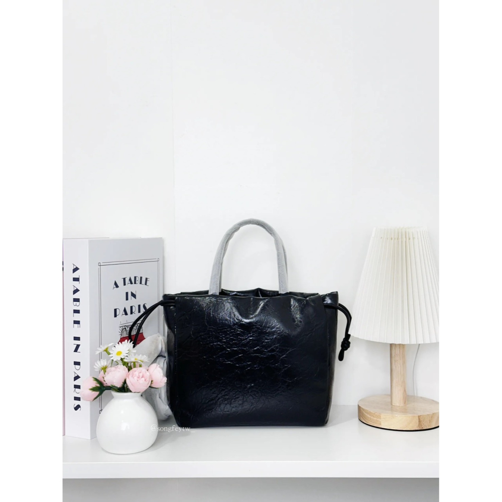 美國代購🇺🇸台灣現貨 CHARLES & KEITH｜小CK 抽繩手提 托特包-細節圖5