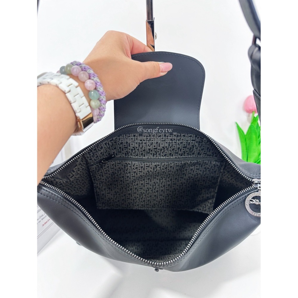 美國代購🇺🇸台灣現貨 Longchamp Le Pliage Xtra M 皮革 Hobo 半月包-細節圖5