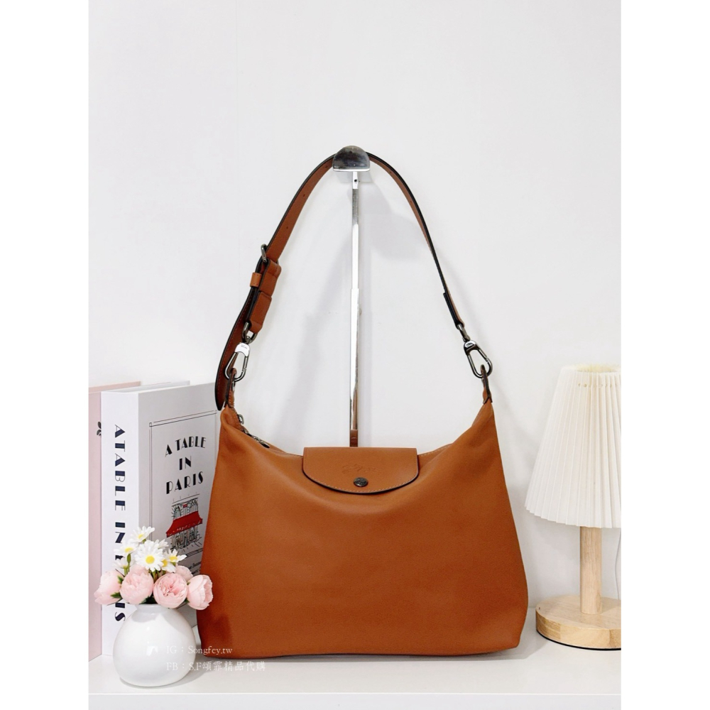 美國代購🇺🇸台灣現貨 Longchamp Le Pliage Xtra M 皮革 Hobo 半月包-細節圖9