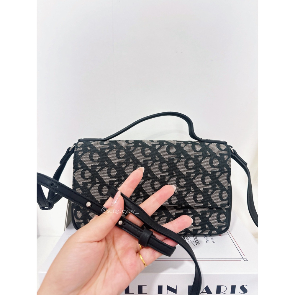 美國代購🇺🇸台灣現貨 Calvin Klein｜CK 手提迷你 郵差包-細節圖4