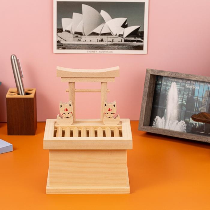 木匠兄妹 祈福存錢筒【Zakka】祈狐 祈福賽錢箱 祈福 存錢筒 儲金箱 名片座 狐狸 鳥居 撲滿 新年 禮物 交換禮物-細節圖2